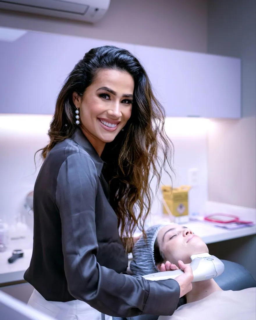 Dra. Fernanda Nóbrega, dermatologista