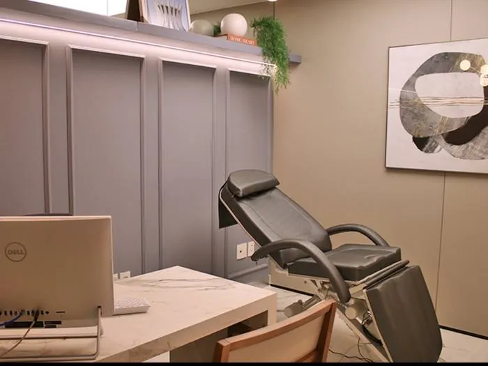 Sala de procedimentos da Illuminer Dermatologia